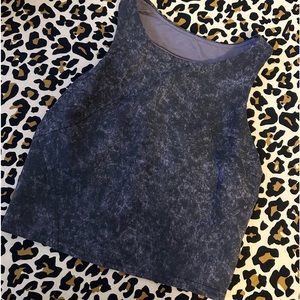 Lululemon top size 4